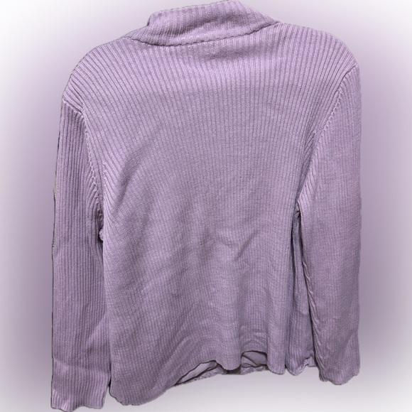 Lavender sweater with vest style in front - Picture 2 of 5